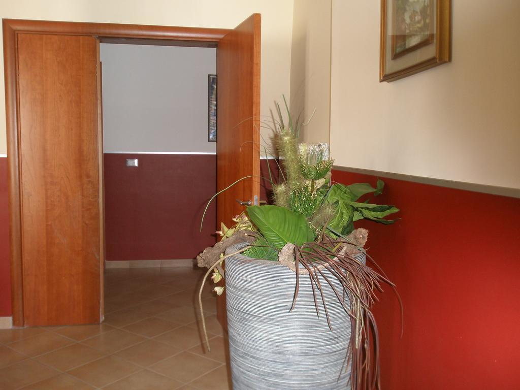 Convento Cappuccini Casa S. Paolo Hotel Viterbo Kamer foto